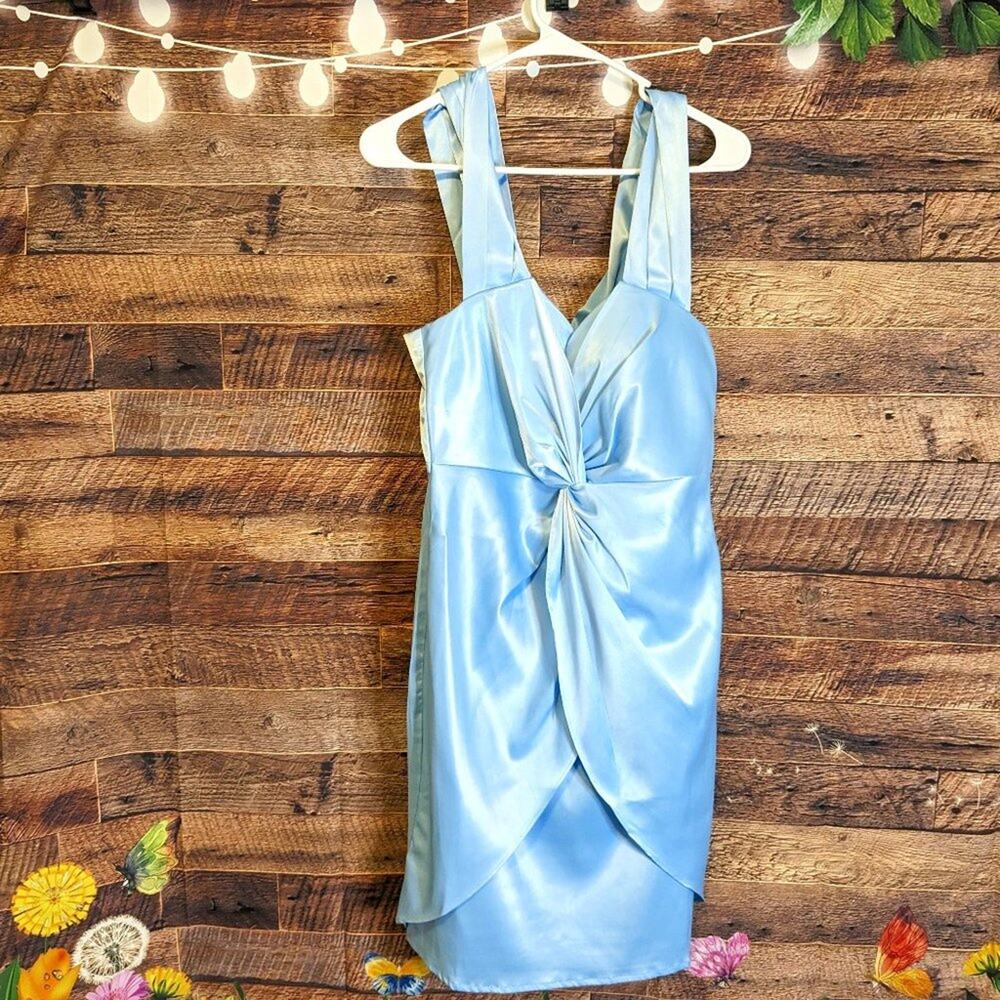 Fashion Nova Large  NWT light blue dress. Wedding,  cruise wear, Prom,